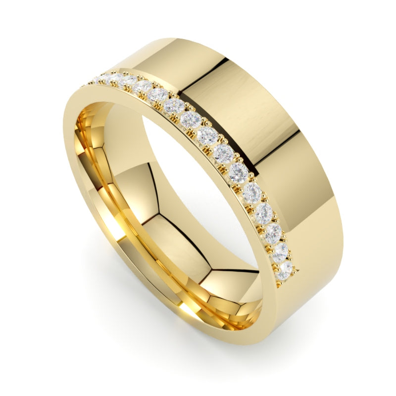 Płaska, szeroka obrączka ślubna z diamentami na rancie z żółtego złota 750 od GOLDPORT